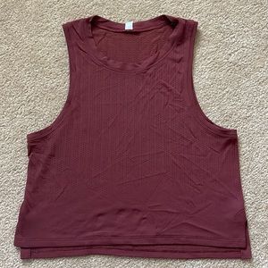 Lululemon train to be tank